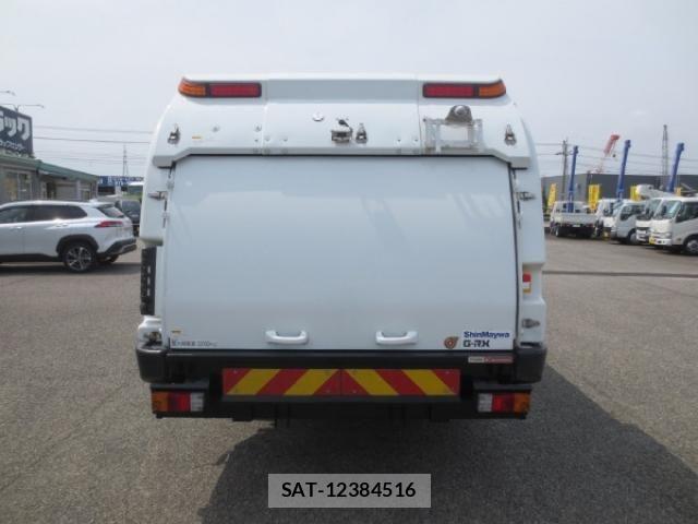 Mitsubishi CANTER 2020-01 7960812-6