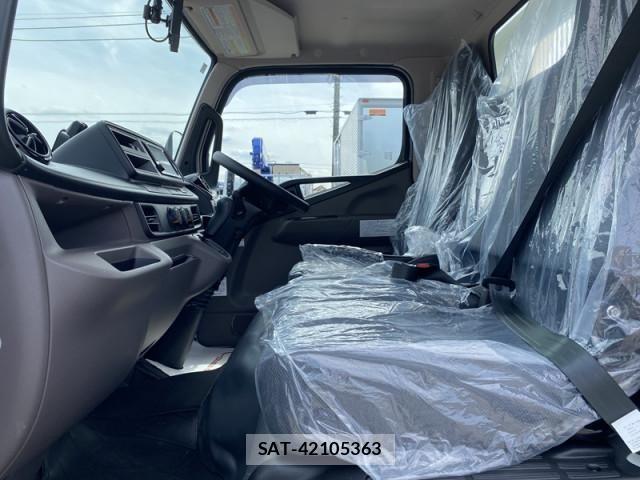 Mitsubishi CANTER 2025-12 7960815-15