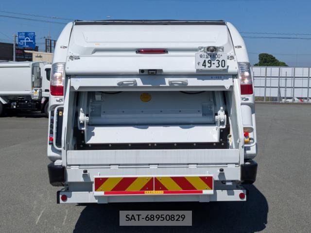 Mitsubishi CANTER 2026-02 7960779-7