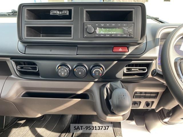 Mitsubishi CANTER 2026-04 7960811-15