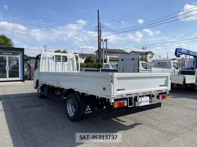 Mitsubishi CANTER 2026-04 7960811-5