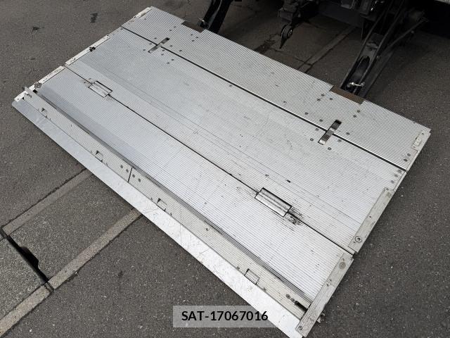 Mitsubishi CANTER 2020-03 7960817-5
