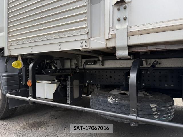 Mitsubishi CANTER 2020-03 7960817-8