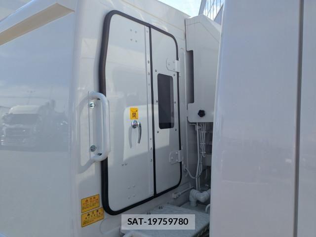 Mitsubishi CANTER 2026-03 7960785-19