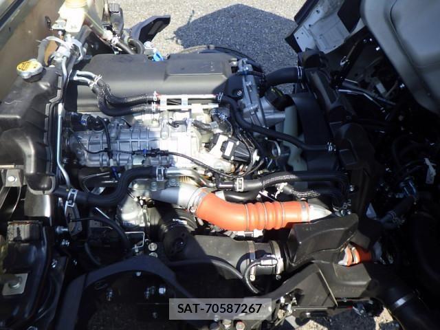 Mitsubishi CANTER 2026-03 7960806-24