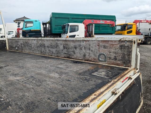 Mitsubishi CANTER 2018-05 7960824-12