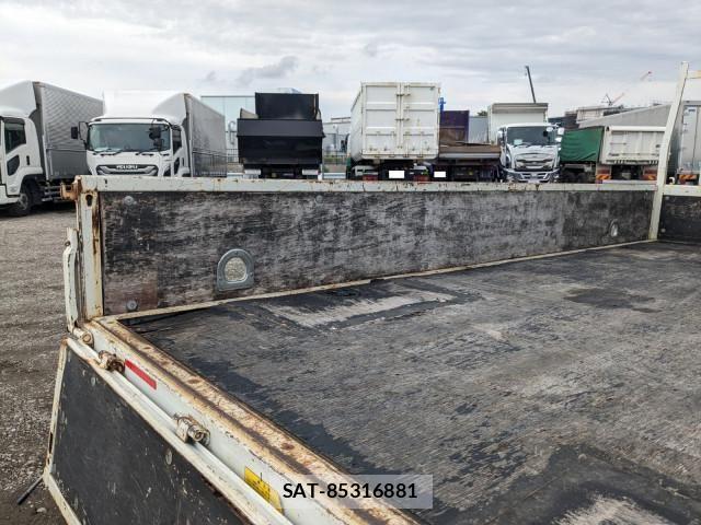Mitsubishi CANTER 2018-05 7960824-13