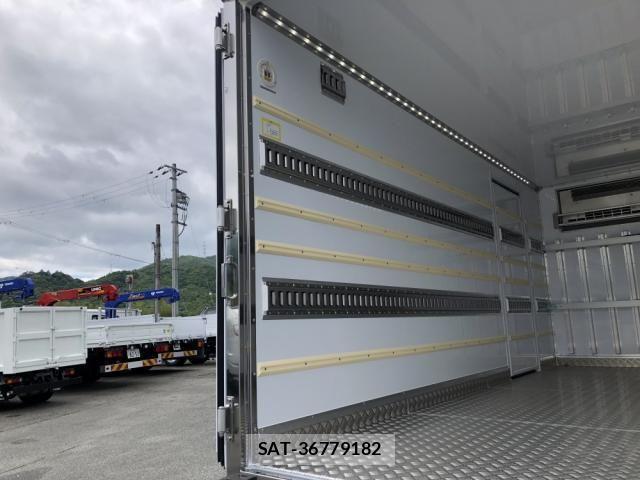 Mitsubishi CANTER 2026-03 7960792-17