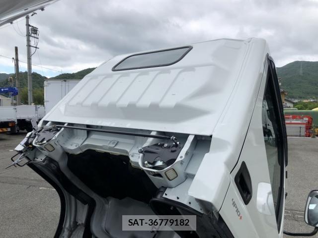 Mitsubishi CANTER 2026-03 7960792-29