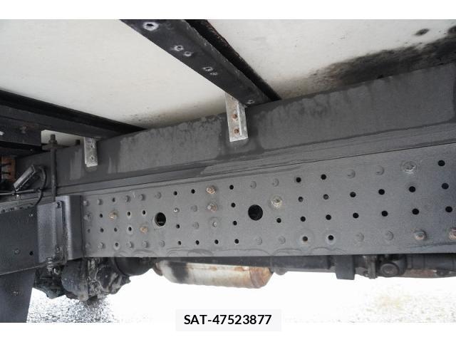Mitsubishi CANTER 2018-06 7960878-13