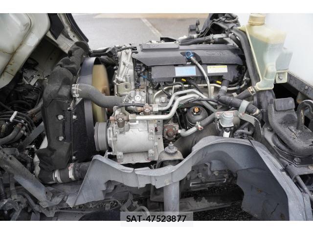 Mitsubishi CANTER 2018-06 7960878-15