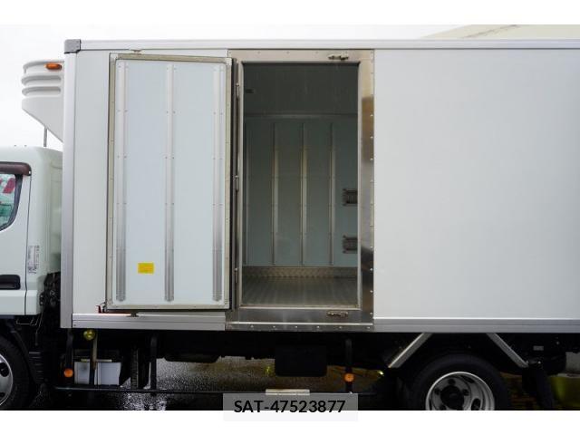 Mitsubishi CANTER 2018-06 7960878-19