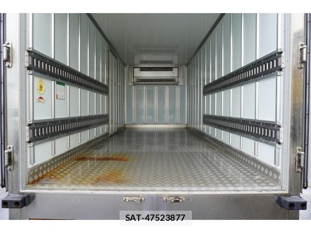 Mitsubishi CANTER 2018-06 7960878-21