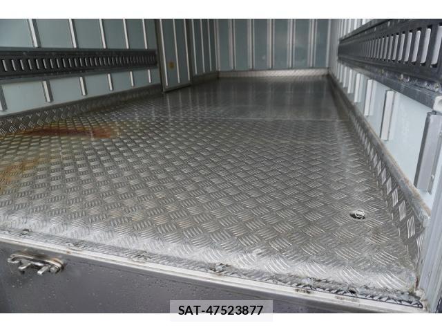 Mitsubishi CANTER 2018-06 7960878-23