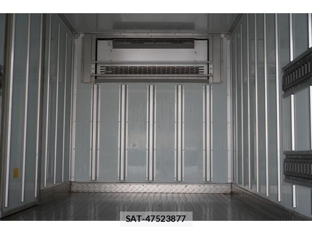 Mitsubishi CANTER 2018-06 7960878-24