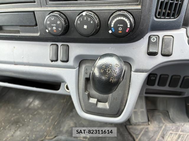 Mitsubishi CANTER 2013-03 7960888-12