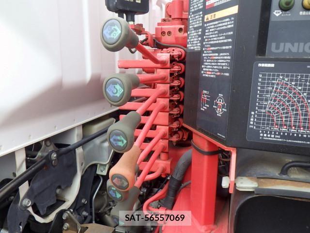 Mitsubishi CANTER 2013-04 7960796-11