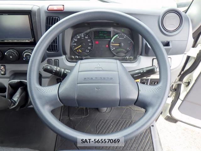 Mitsubishi CANTER 2013-04 7960796-16