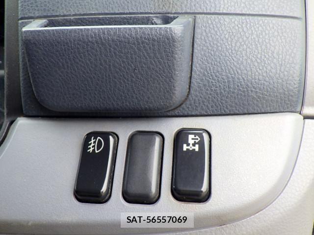 Mitsubishi CANTER 2013-04 7960796-22