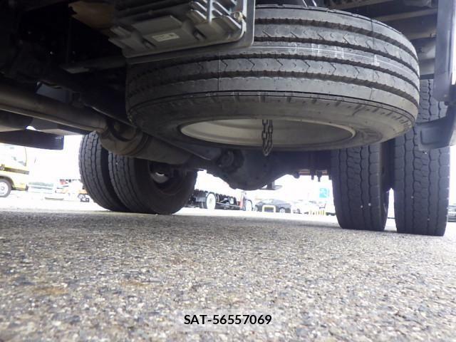 Mitsubishi CANTER 2013-04 7960796-24
