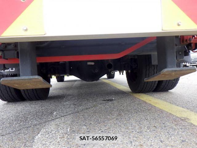 Mitsubishi CANTER 2013-04 7960796-27