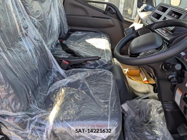 Mitsubishi CANTER 2026-03 7960789-10