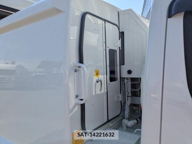 Mitsubishi CANTER 2026-03 7960789-22