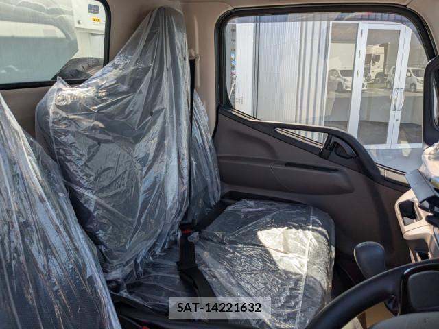 Mitsubishi CANTER 2026-03 7960789-8
