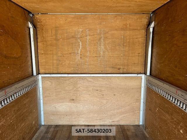 Mitsubishi CANTER 2020-03 7960838-12