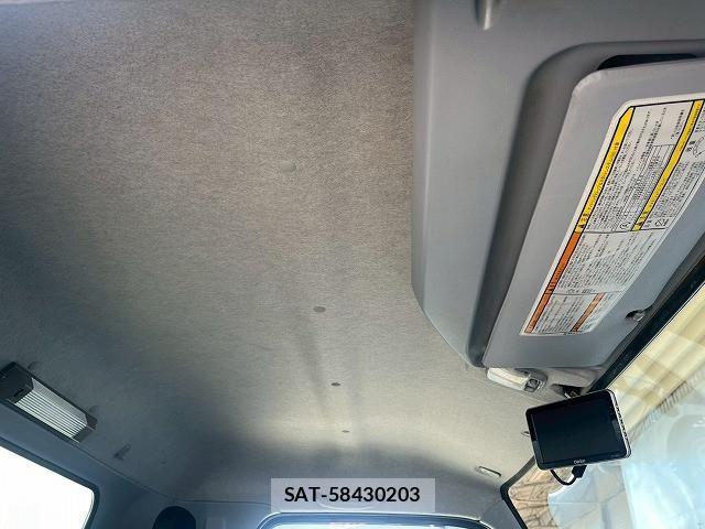 Mitsubishi CANTER 2020-03 7960838-21