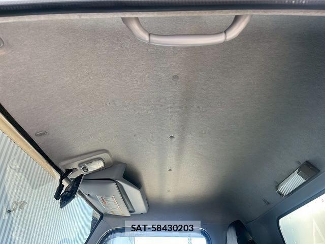 Mitsubishi CANTER 2020-03 7960838-25