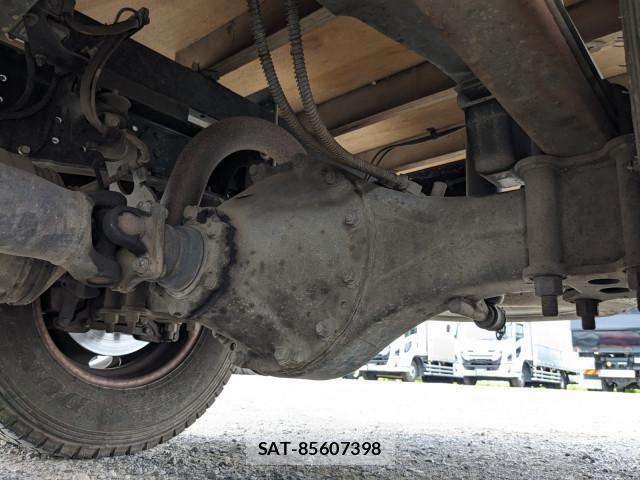 Mitsubishi CANTER 2018-02 7960823-16