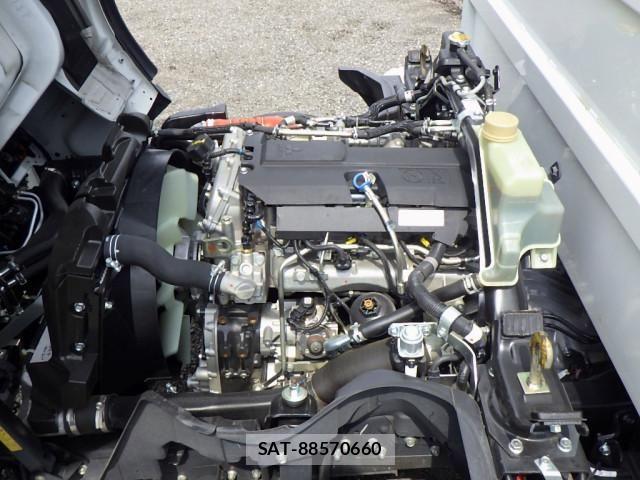 Mitsubishi CANTER 2024-09 7960820-22