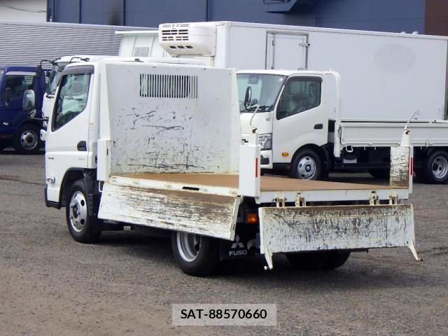 Mitsubishi CANTER 2024-09 7960820-25