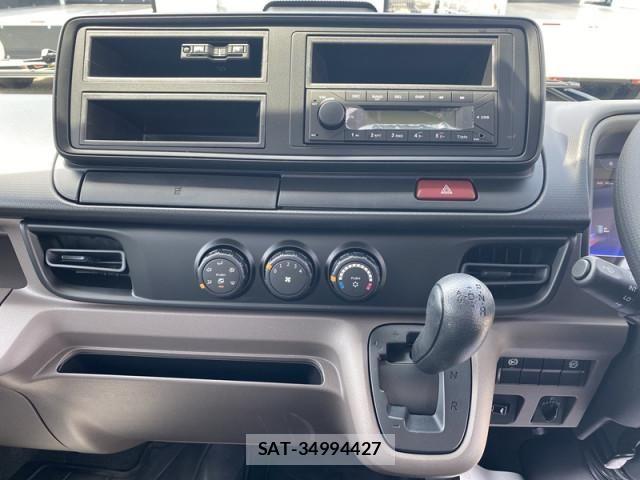 Mitsubishi CANTER 2026-04 7960816-16