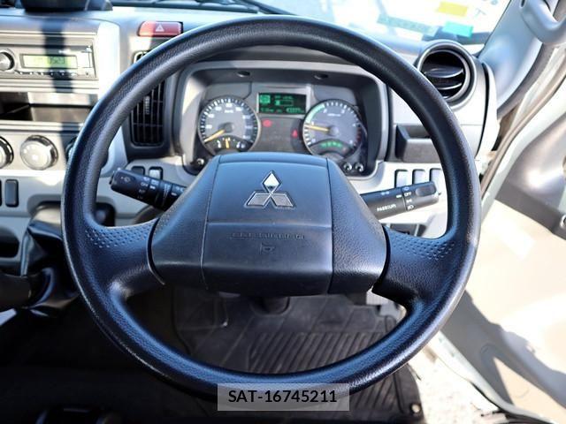 Mitsubishi CANTER 2019-09 7960874-3