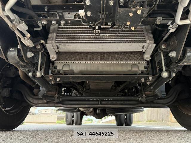 Mitsubishi CANTER 2015-05 7960832-9