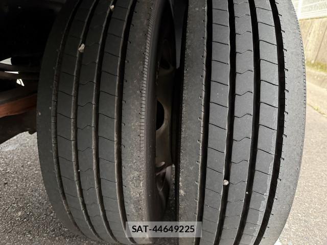 Mitsubishi CANTER 2015-05 7960832-16