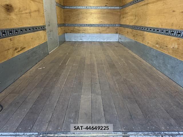 Mitsubishi CANTER 2015-05 7960832-26