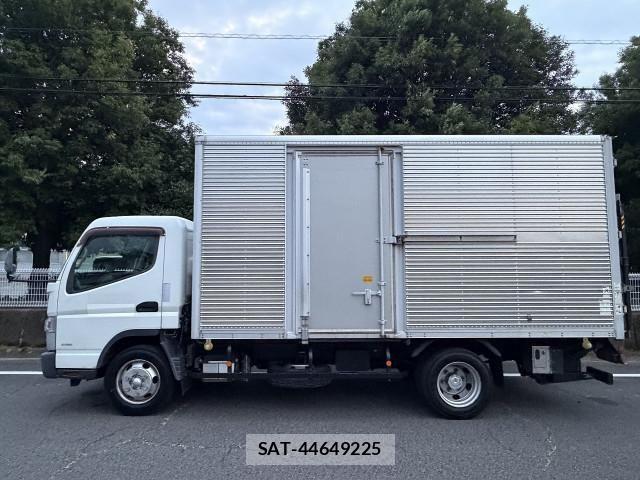 Mitsubishi CANTER 2015-05 7960832-2