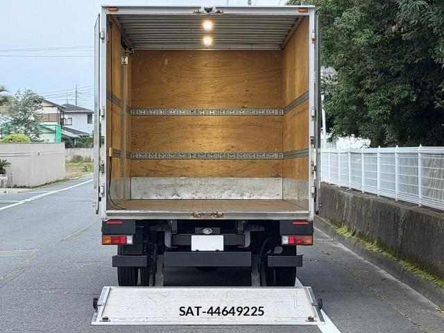 Mitsubishi CANTER 2015-05 7960832-5