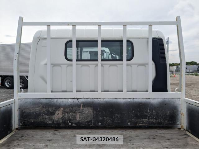 Mitsubishi CANTER 2018-05 7960837-12