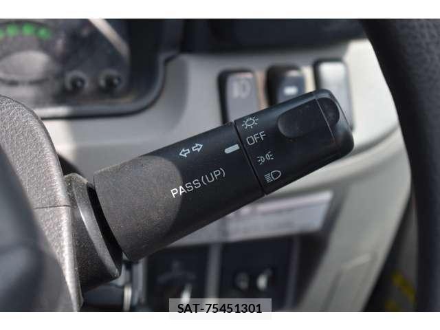 Mitsubishi CANTER 2017-03 7960889-17