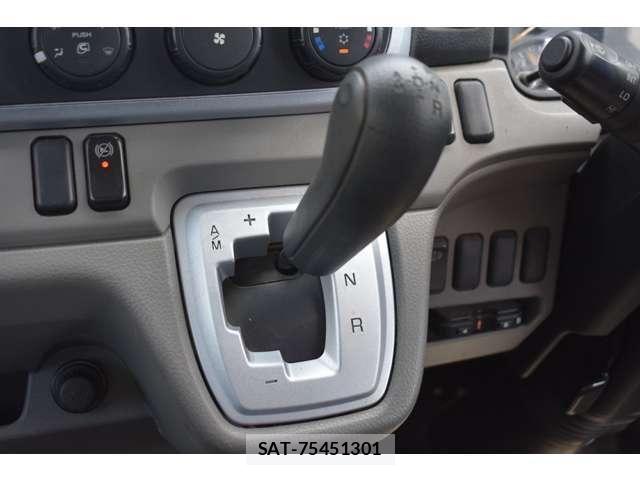 Mitsubishi CANTER 2017-03 7960889-3