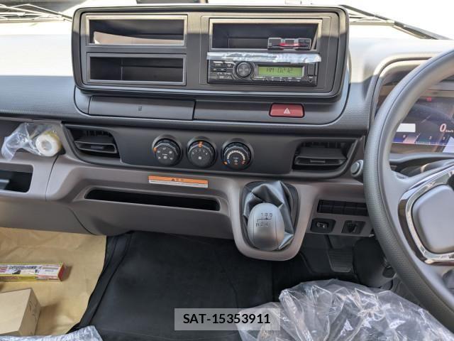 Mitsubishi CANTER 2026-02 7960780-9