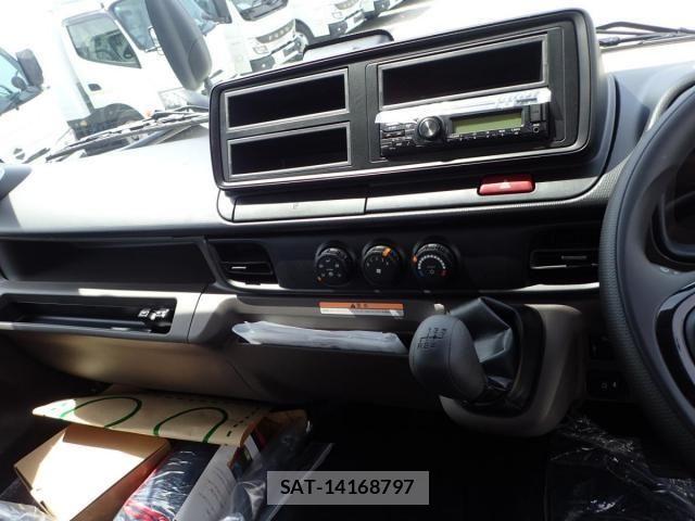 Mitsubishi CANTER 2026-04 7978711-14