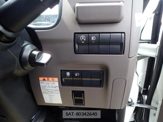 Mitsubishi CANTER 2026-04 7978729-17