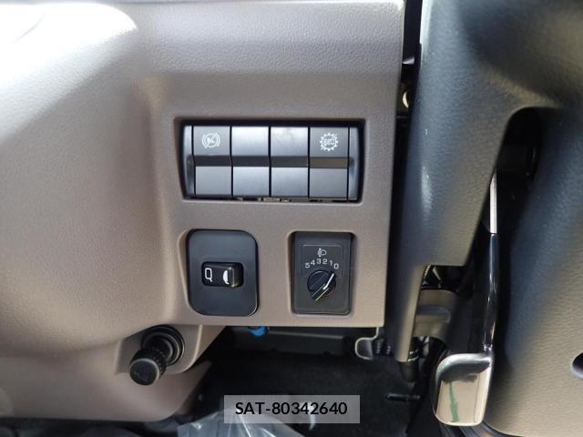 Mitsubishi CANTER 2026-04 7978729-18