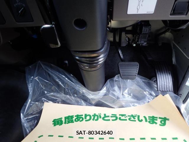 Mitsubishi CANTER 2026-04 7978729-19