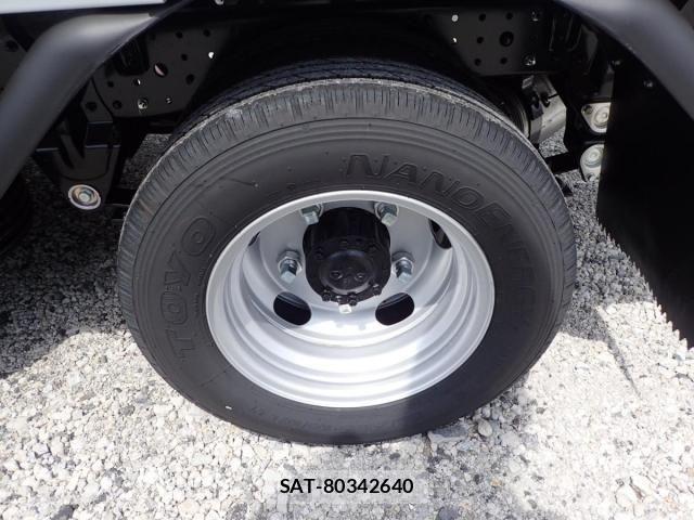 Mitsubishi CANTER 2026-04 7978729-25
